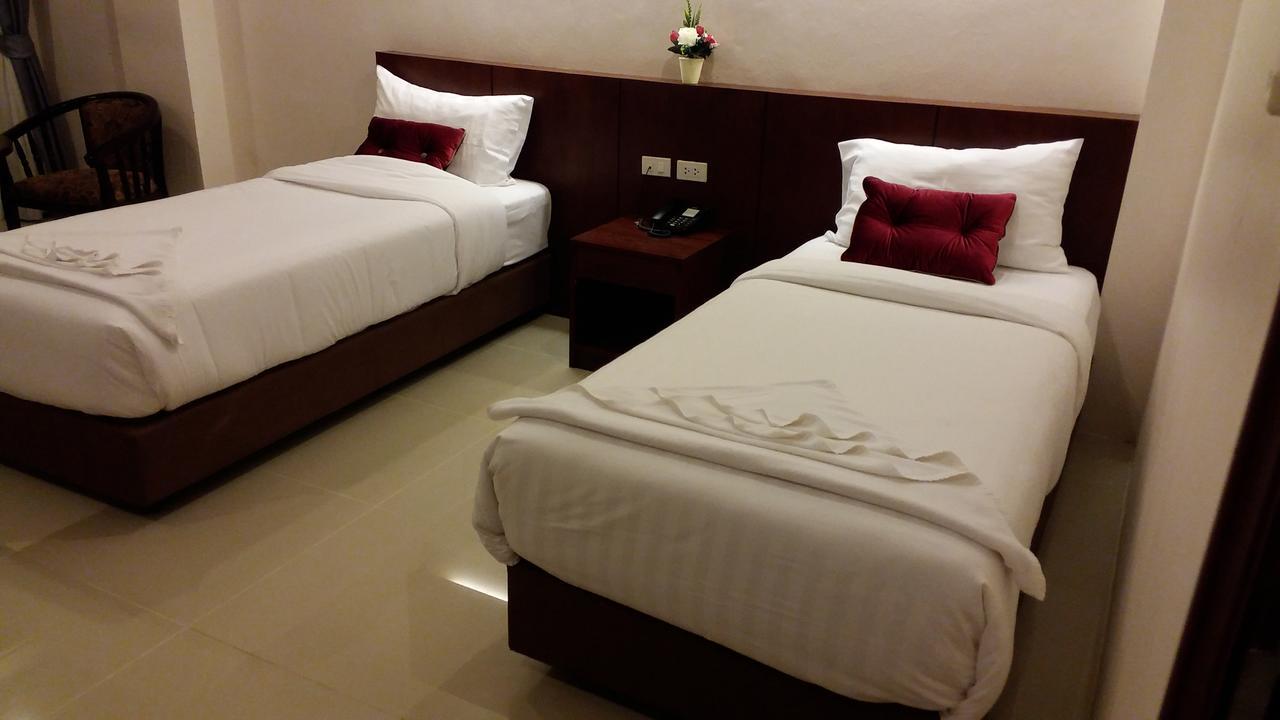 7 Sky Residency Hotell Patong Eksteriør bilde