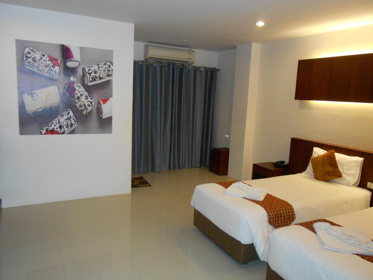7 Sky Residency Hotell Patong Eksteriør bilde