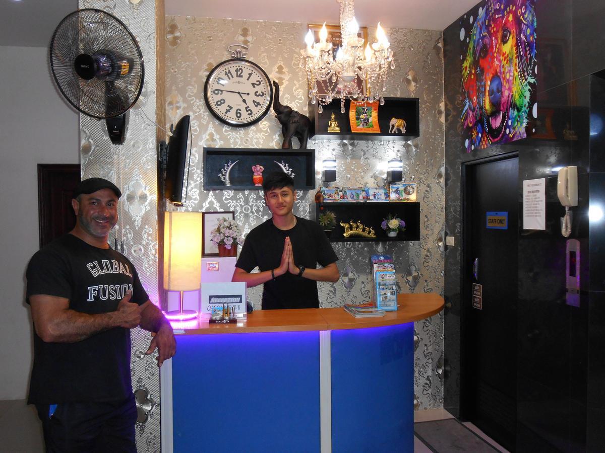 7 Sky Residency Hotell Patong Eksteriør bilde