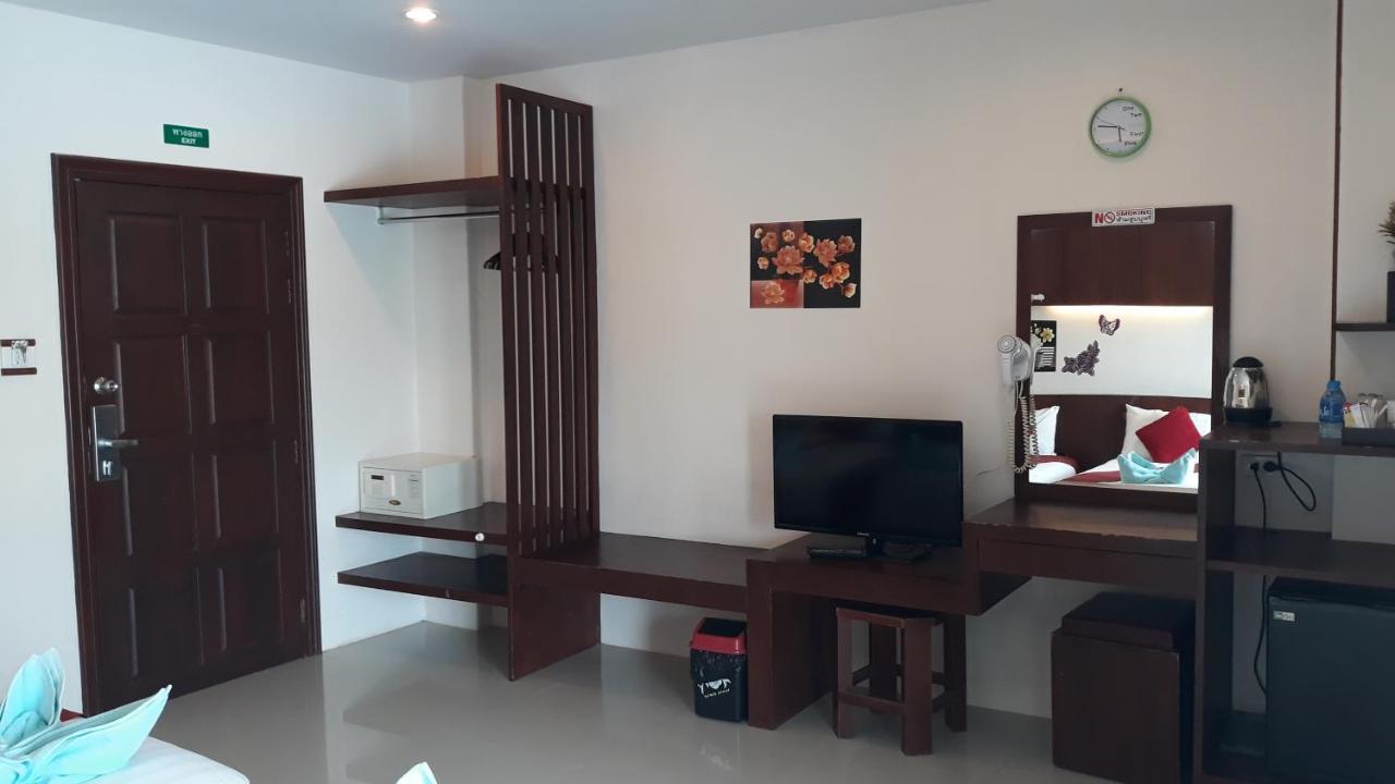 7 Sky Residency Hotell Patong Eksteriør bilde