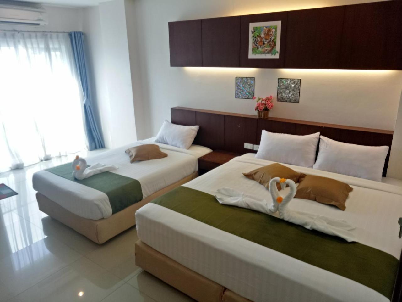 7 Sky Residency Hotell Patong Eksteriør bilde